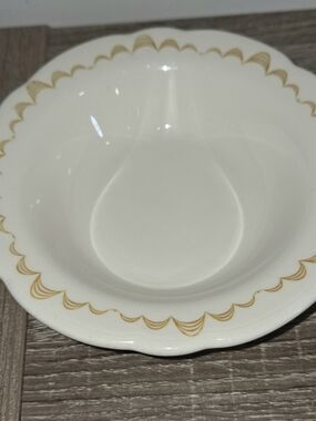 Vintage Buffalo China Gold Trim Bowl Made In USA 6.5"